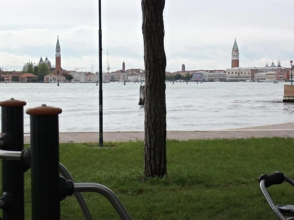 Biennale Bed & Breakfast Venice Italy