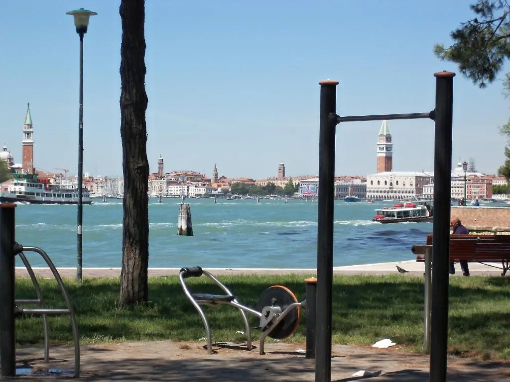 Biennale Bed & Breakfast Venice 0*,