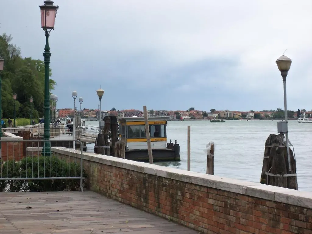Biennale Bed & Breakfast Venice 0*,