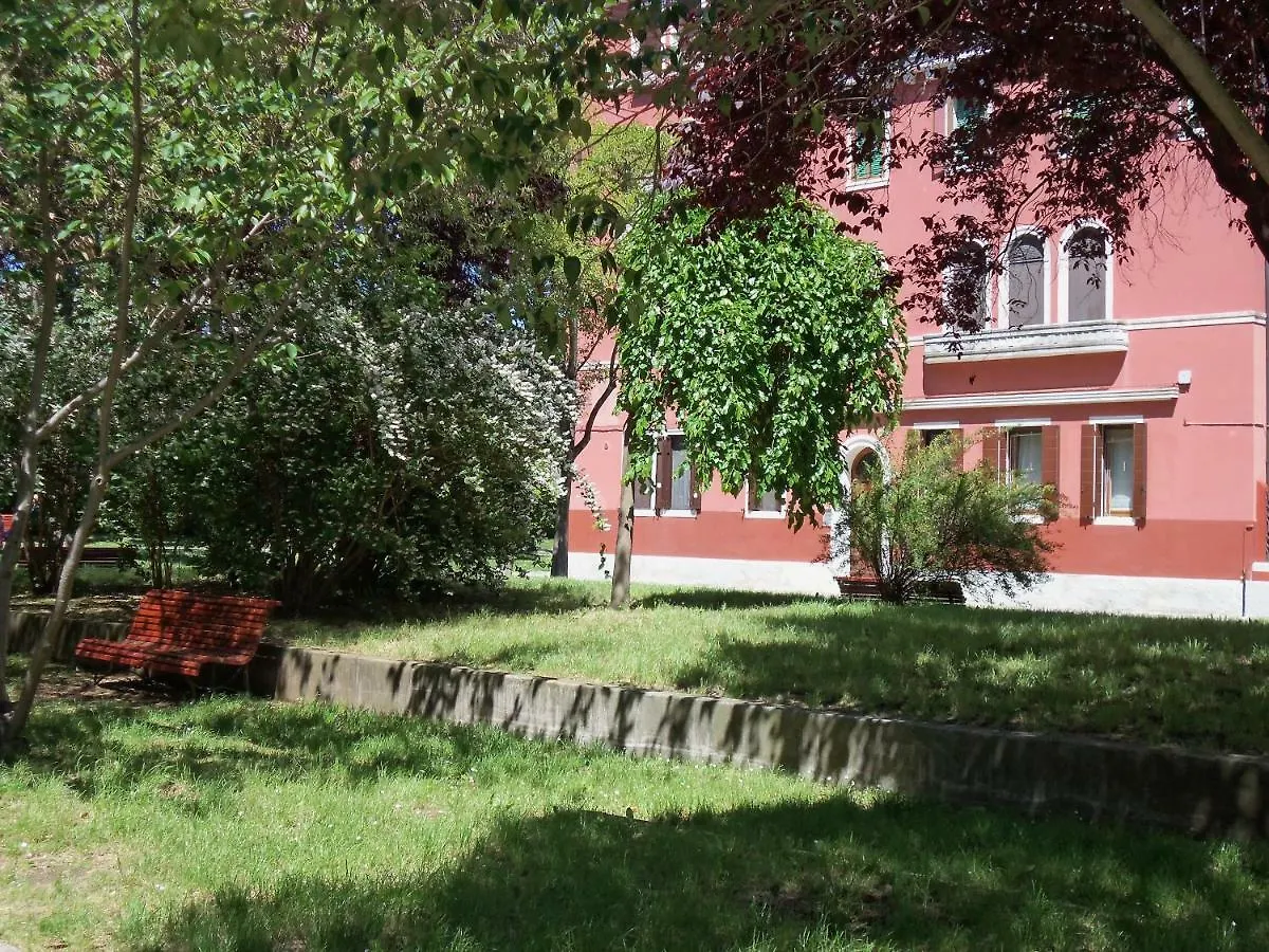Biennale Bed & Breakfast Venice 0*,  Italy